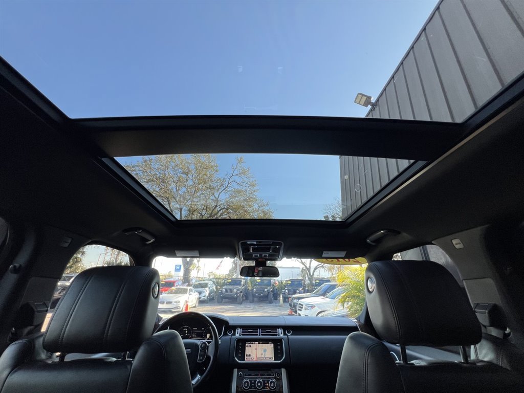 Used 2015 Land Rover Range Rover HSE AWD/4WD image 17
