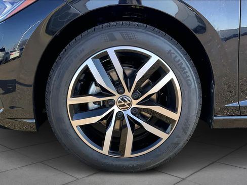 New 2026 Volkswagen Jetta SE FWD image 12
