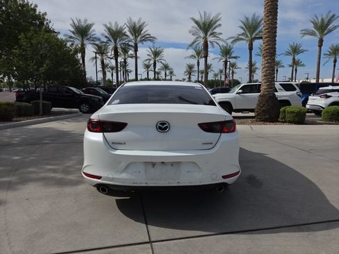 Used 2021 MAZDA MAZDA3 s FWD image 3