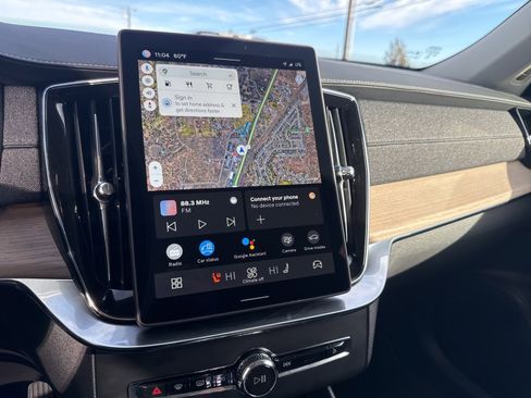 Used 2025 Volvo XC90 B6 Plus image 25