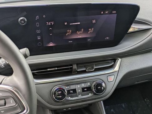 Certified 2024 Buick Envista Preferred w/ Convenience I Package FWD image 18