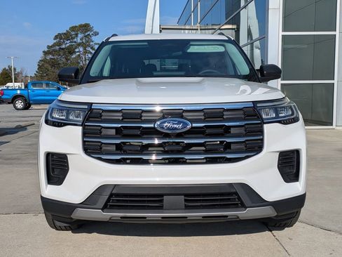 New 2026 Ford Explorer Active image 8