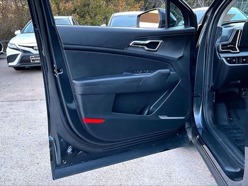 Certified 2023 Kia Sportage LX image 19