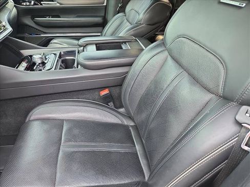 Used 2022 Jeep Grand Wagoneer Series II AWD/4WD image 15