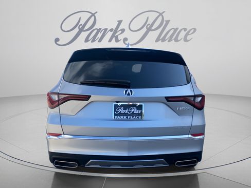 Used 2026 Acura MDX SH-AWD image 4