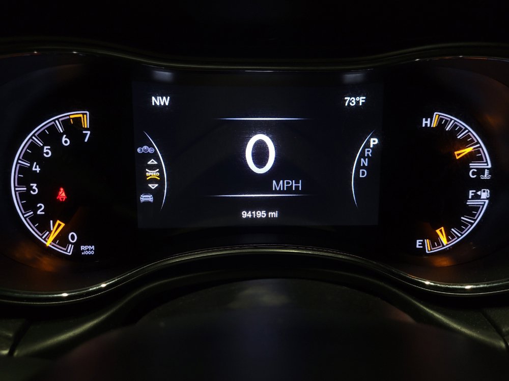 Used 2018 Jeep Grand Cherokee Altitude AWD/4WD image 23