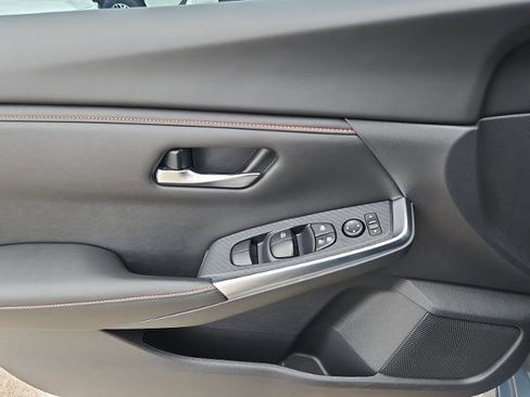 Certified 2024 Nissan Sentra SR FWD image 23