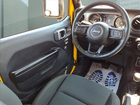 Used 2021 Jeep Wrangler Unlimited Sport AWD/4WD image 17