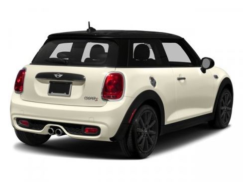 Used 2017 MINI Cooper S image 2