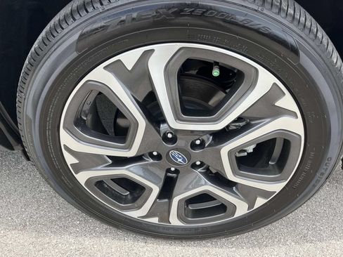 Certified 2025 Subaru Ascent Touring AWD/4WD image 11
