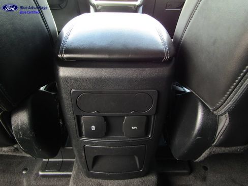 Certified 2022 Ford Explorer XLT w/ Equipment Group 202A AWD/4WD image 24
