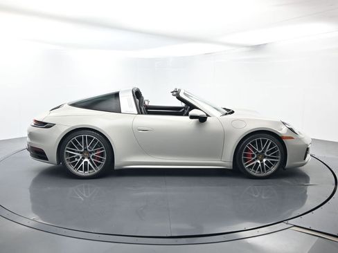 Certified 2021 Porsche 911 Targa 4S image 16
