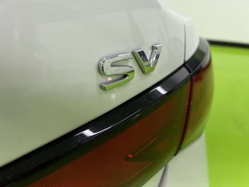 Used 2024 Nissan Sentra SV FWD image 14