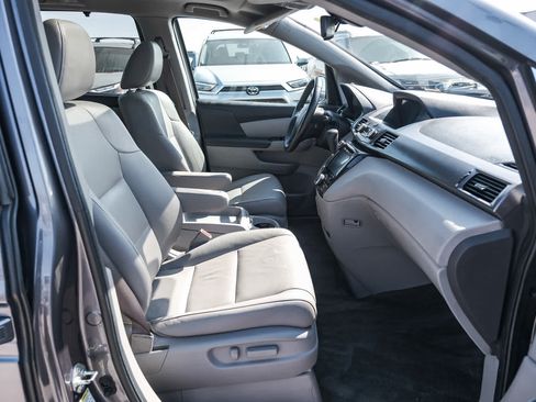 Used 2016 Honda Odyssey EX-L image 18