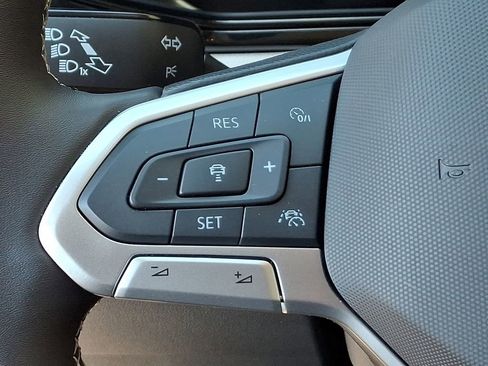 Certified 2025 Volkswagen Taos S image 22