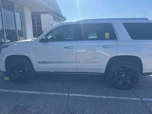 Used 2018 Cadillac Escalade Platinum image 6