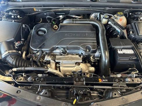 Used 2020 Chevrolet Malibu LT image 18