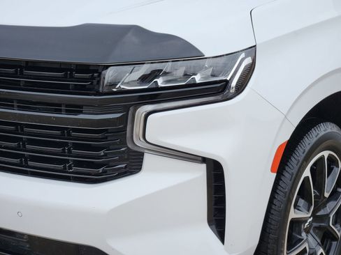 Used 2023 Chevrolet Suburban RST image 11