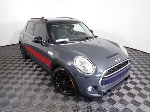 Used 2016 MINI Cooper S FWD image 6