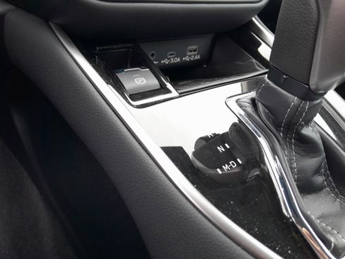 Certified 2025 Subaru Legacy Premium image 22