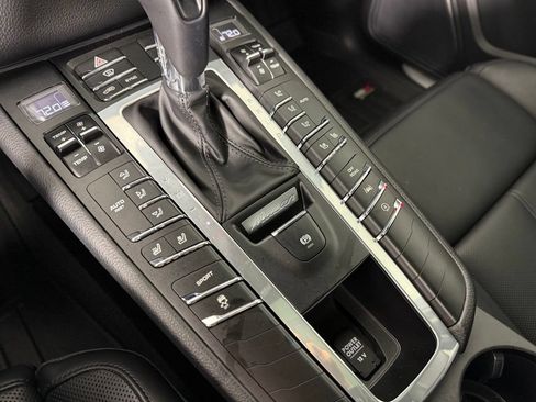 Used 2018 Porsche Macan S AWD/4WD image 26
