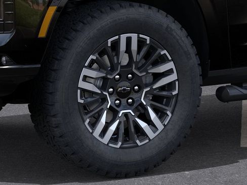 New 2026 Chevrolet Tahoe Z71 w/ Z71 Off-Road Package AWD/4WD image 9