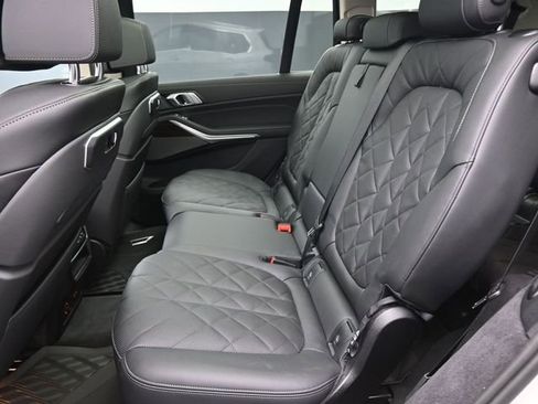 New 2026 BMW X7 xDrive40i AWD/4WD image 10
