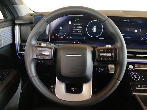 Used 2024 Hyundai Santa Fe Limited image 12
