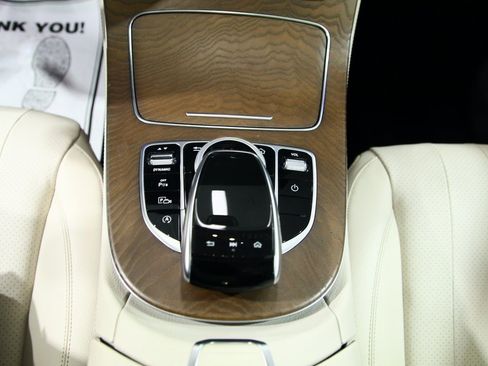 Used 2020 Mercedes-Benz E 350 4MATIC Sedan image 22