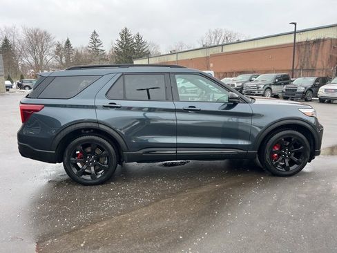 Used 2023 Ford Explorer ST w/ Equipment Group 401A image 4