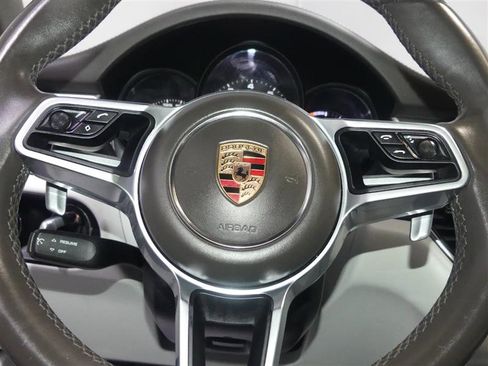 Used 2017 Porsche Macan GTS image 32