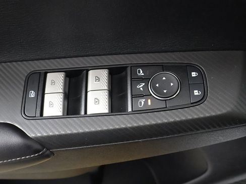 Used 2024 Mitsubishi Outlander SE image 38