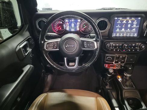 Used 2021 Jeep Wrangler Unlimited Rubicon w/ Uconnect 4C Nav & Sound Group AWD/4WD image 16