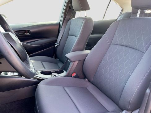 Used 2025 Toyota Corolla LE w/ LE Premium Package FWD image 19