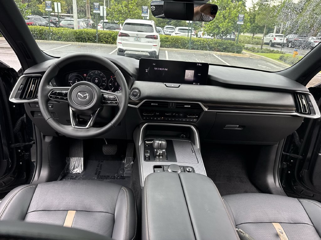 Certified 2025 MAZDA CX-70 Plug-In Hybrid w/ Premium Plus AWD/4WD image 36