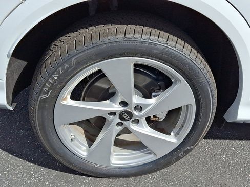 New 2025 Audi Q5 Premium Plus image 5