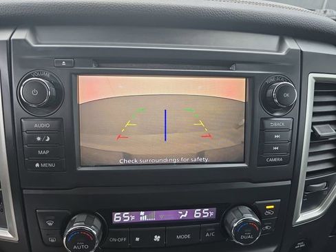 Used 2019 Nissan Titan SL w/ Midnight Edition AWD/4WD image 30