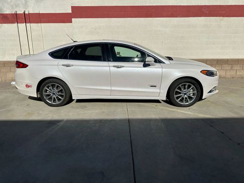 Used 2017 Ford Fusion Energi Platinum image 7
