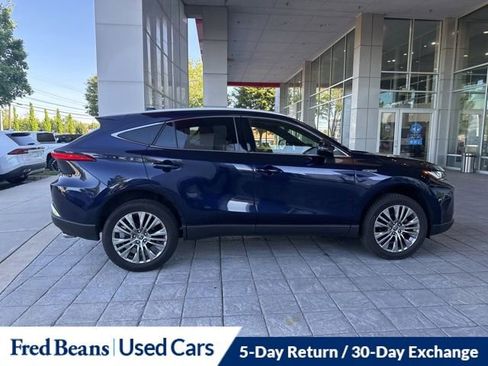 Used 2021 Toyota Venza XLE w/ Softex Package AWD/4WD image 6