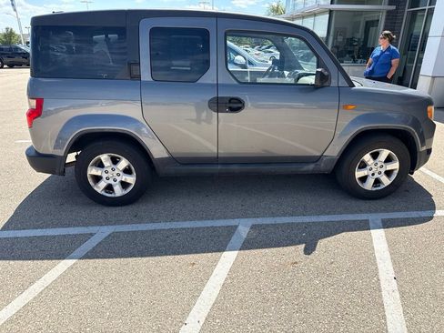 Used 2010 Honda Element EX image 5