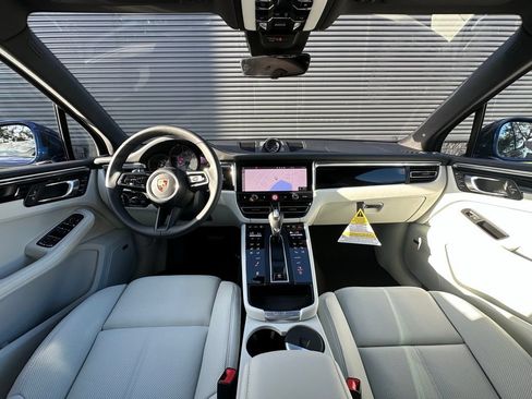 Used 2026 Porsche Macan S AWD/4WD image 6