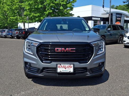 Used 2023 GMC Terrain SLT w/ Elevation Edition FWD image 2