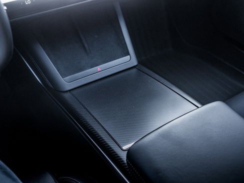 Used 2022 Tesla Model S Plaid image 22