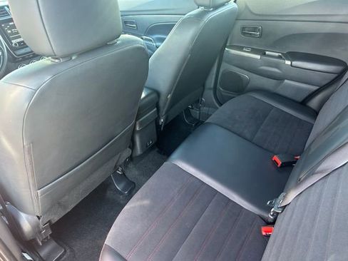 Used 2024 Mitsubishi Outlander Sport SE image 31