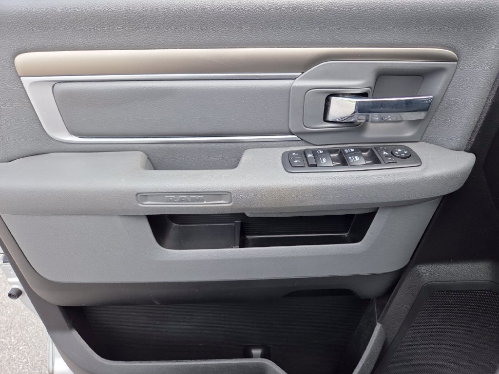 Used 2019 RAM 1500 Big Horn RWD image 27