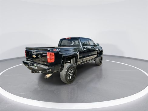 Used 2018 Chevrolet Silverado 2500 LTZ w/ Duramax Plus Package image 8