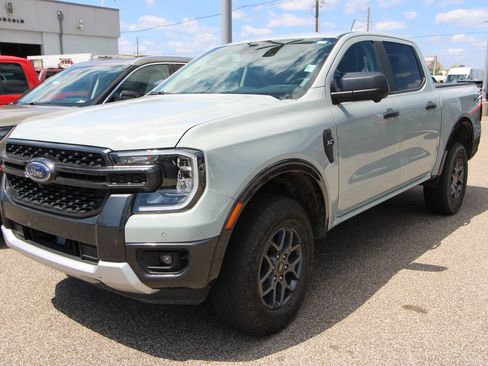 Used 2024 Ford Ranger XLT w/ Technology Package AWD/4WD image 4