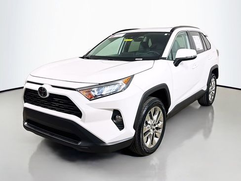 Certified 2020 Toyota RAV4 XLE Premium FWD image 3