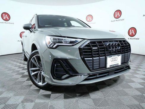 Used 2023 Audi Q3 2.0T Premium Plus w/ Premium Plus Package AWD/4WD image 2