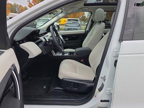 Certified 2024 Land Rover Discovery Sport S image 4